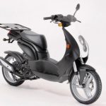 Французские Peugeot скутеры и их особенности